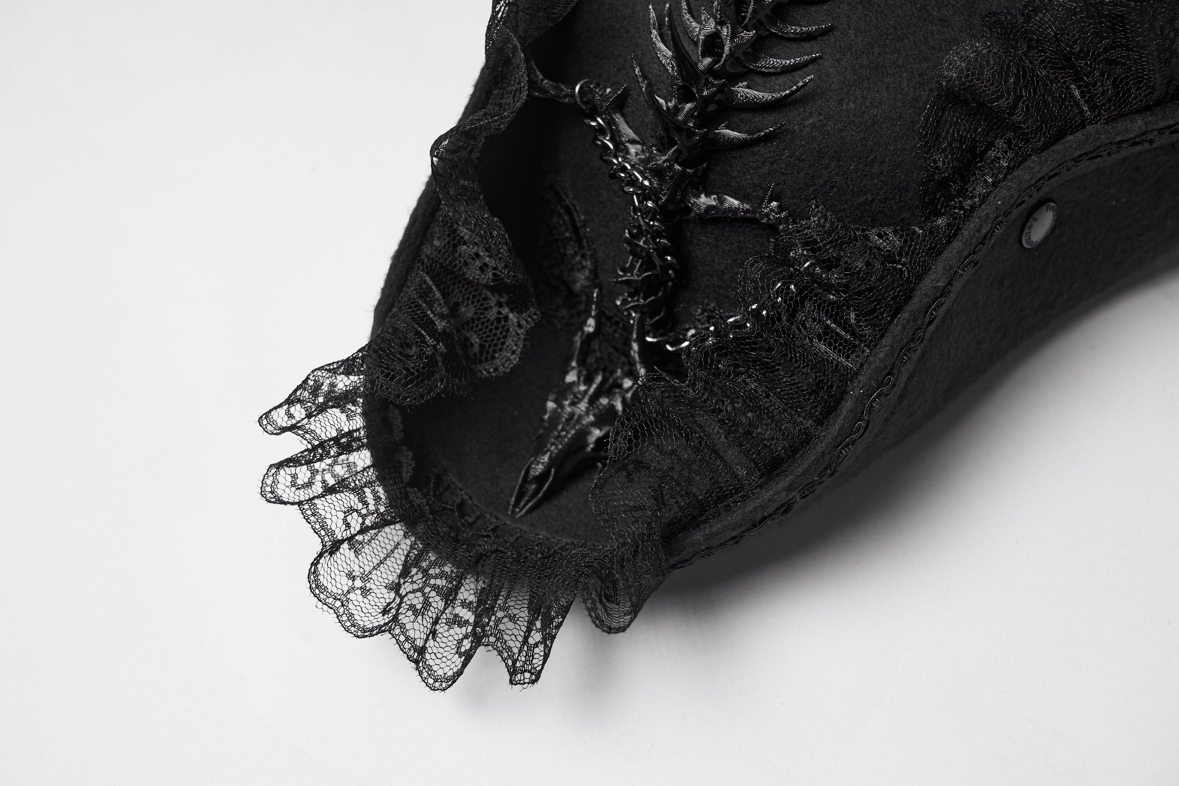 Punk Rave Goth Imprisoned Beast Bone Pirate Hat