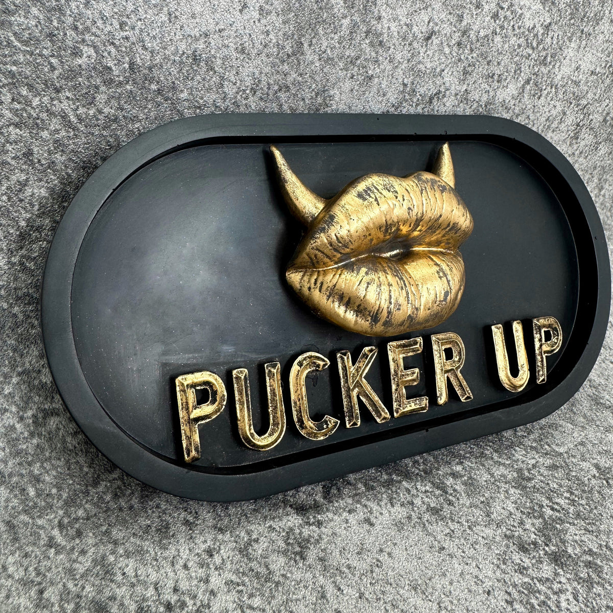 ‘Pucker Up’ Gothic Wall Plaque