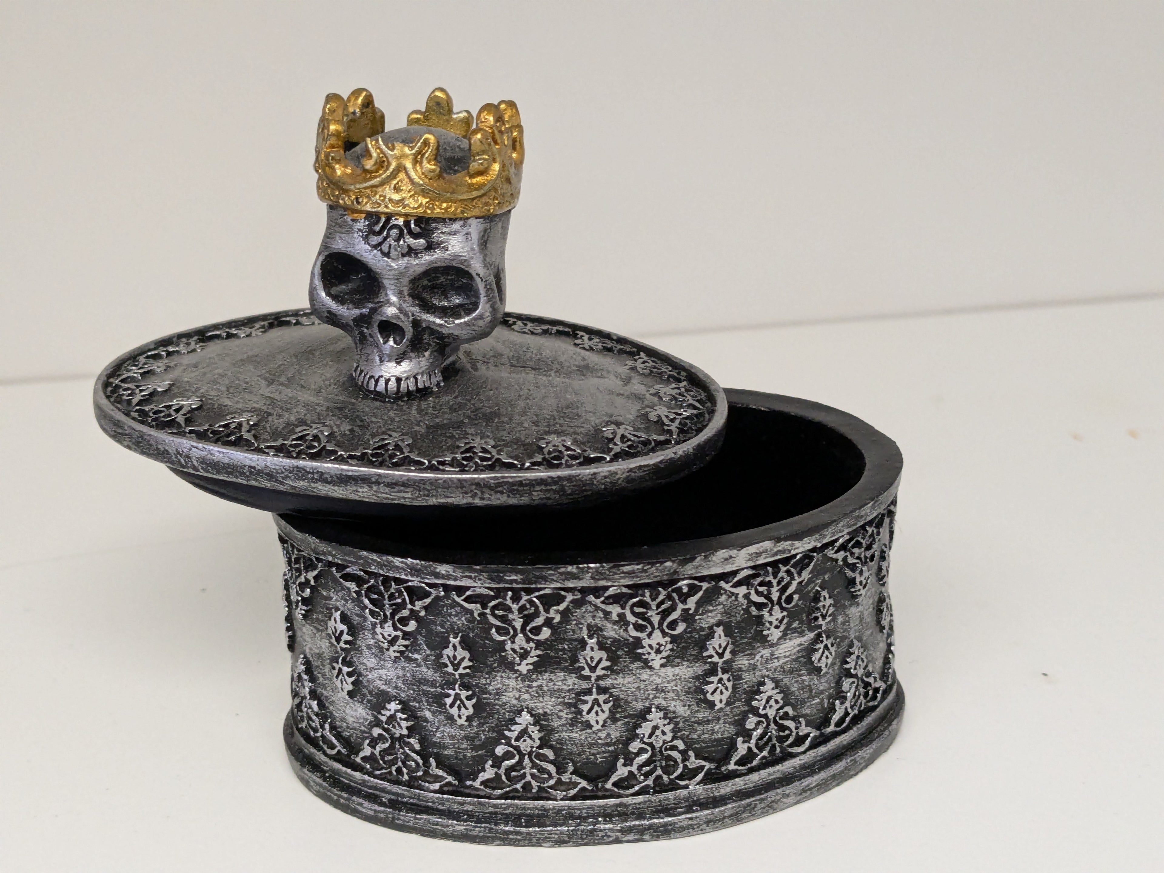 Crowned Skull Trinket Box