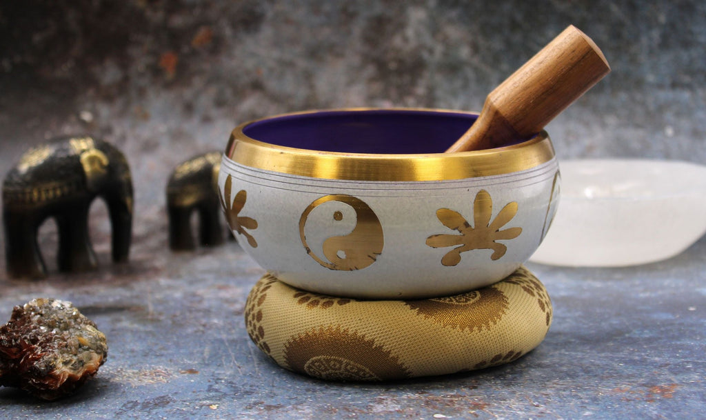 Lrg Yin & Yang Singing Bowl Set- White & Purple