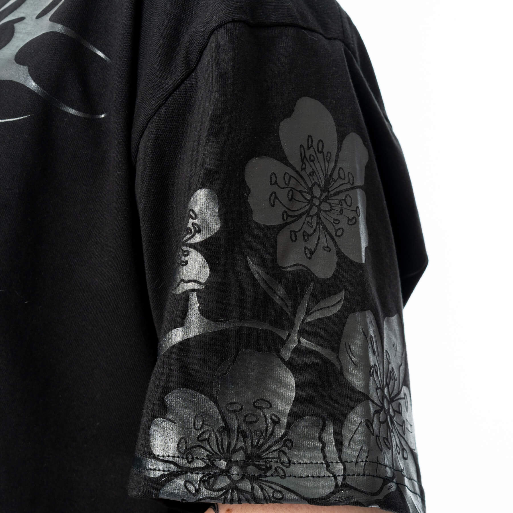 Chemical Black Ceil Crop Top – Ladies Black Gothic Cotton Crop Tee